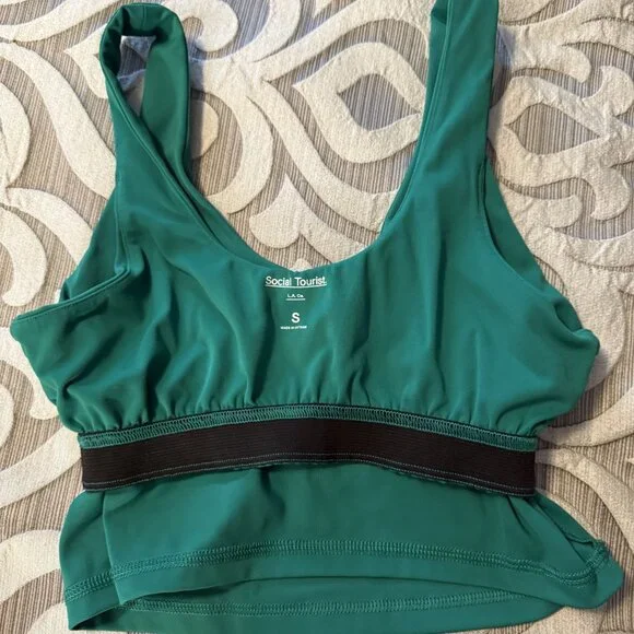 Social Tourist Kelly Green Stretch Crop Bra Tank Top Size Small EUC - Picture 6 of 8